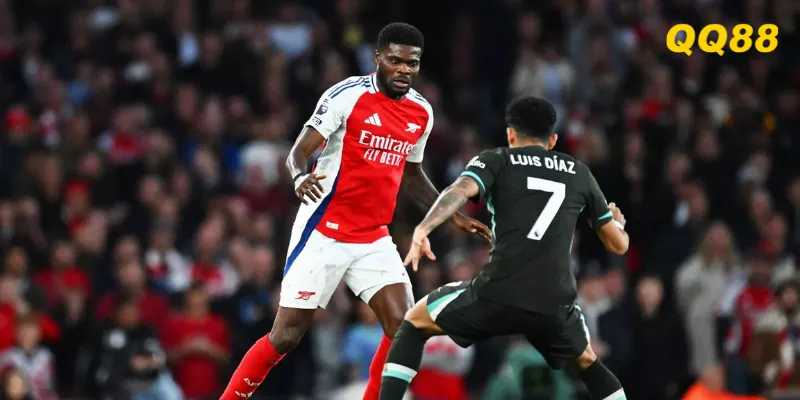 Gyökeres và Saka tiếp tục dẫn đầu hàng công trong cuộc đua ngôi đầu